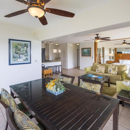 Waikiki Shore By Outrigger Honolulu Exterior photo